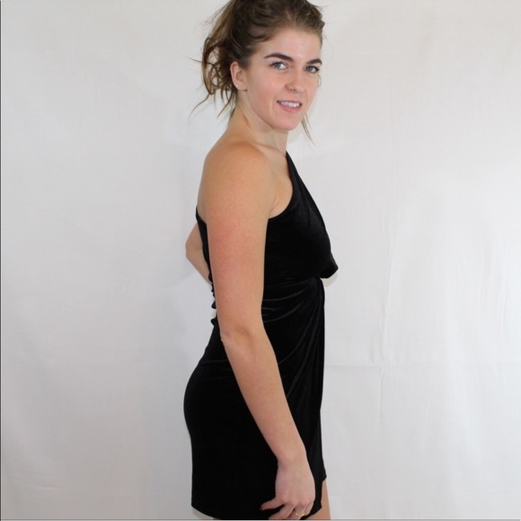 BCBG generation black one shoulder velvet dress. - Picture 3 of 3